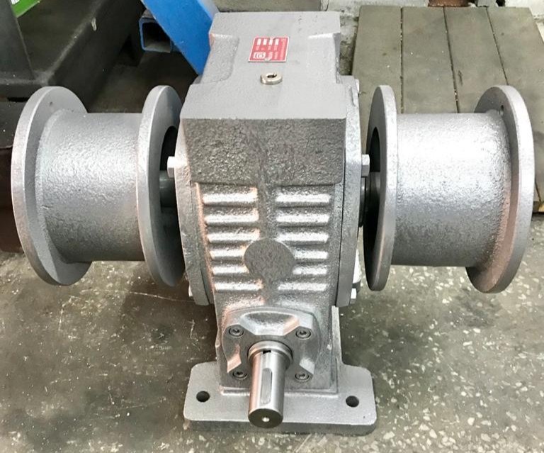 AK-11 50/1 Tekne Kaldırma Redüktörü Aksan (5.5hp)