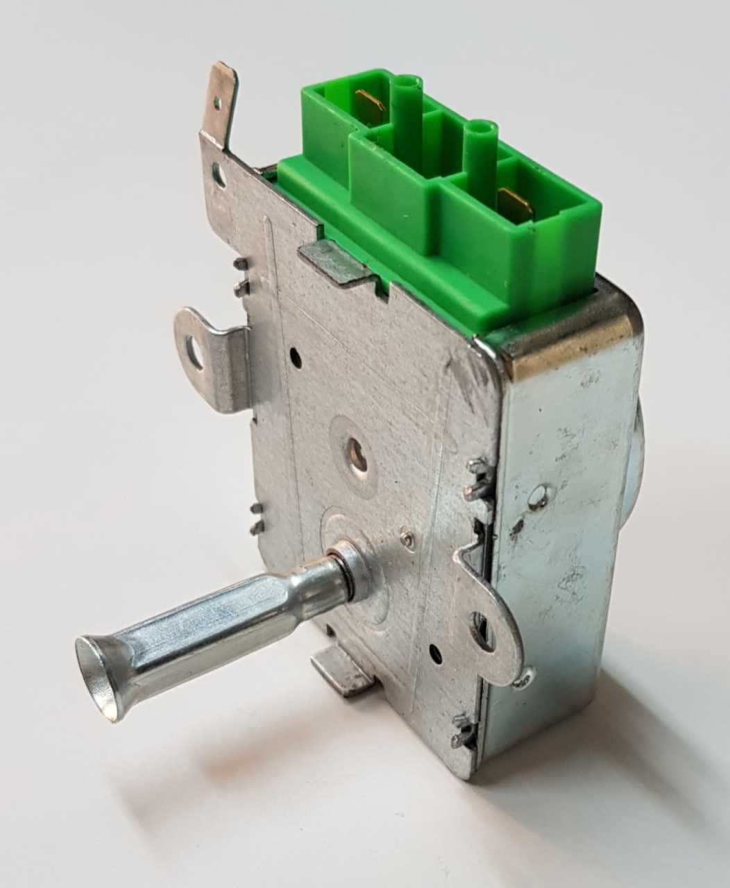 5 Watt (2 rpm d/d Çıkışlı) 220 Volt Mini Redüktör Bitron/Tempomatic